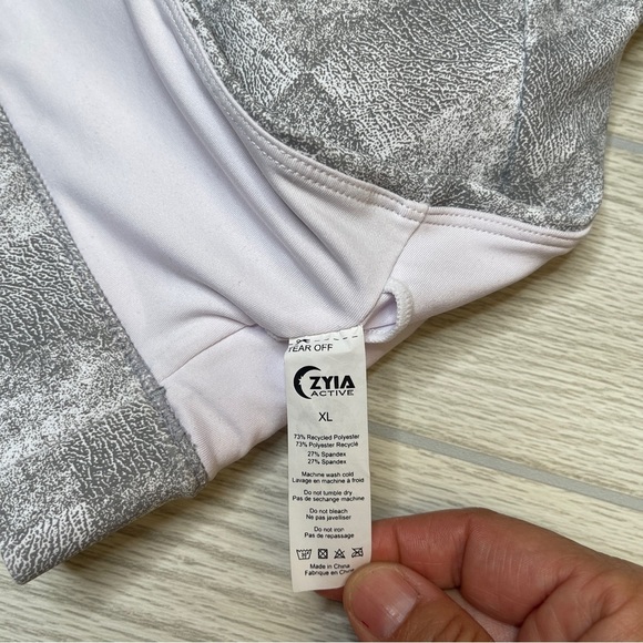 Zyia Active Gray White Strappy Racerback  Sports Bra Removable Pads Size XL - Picture 6 of 9
